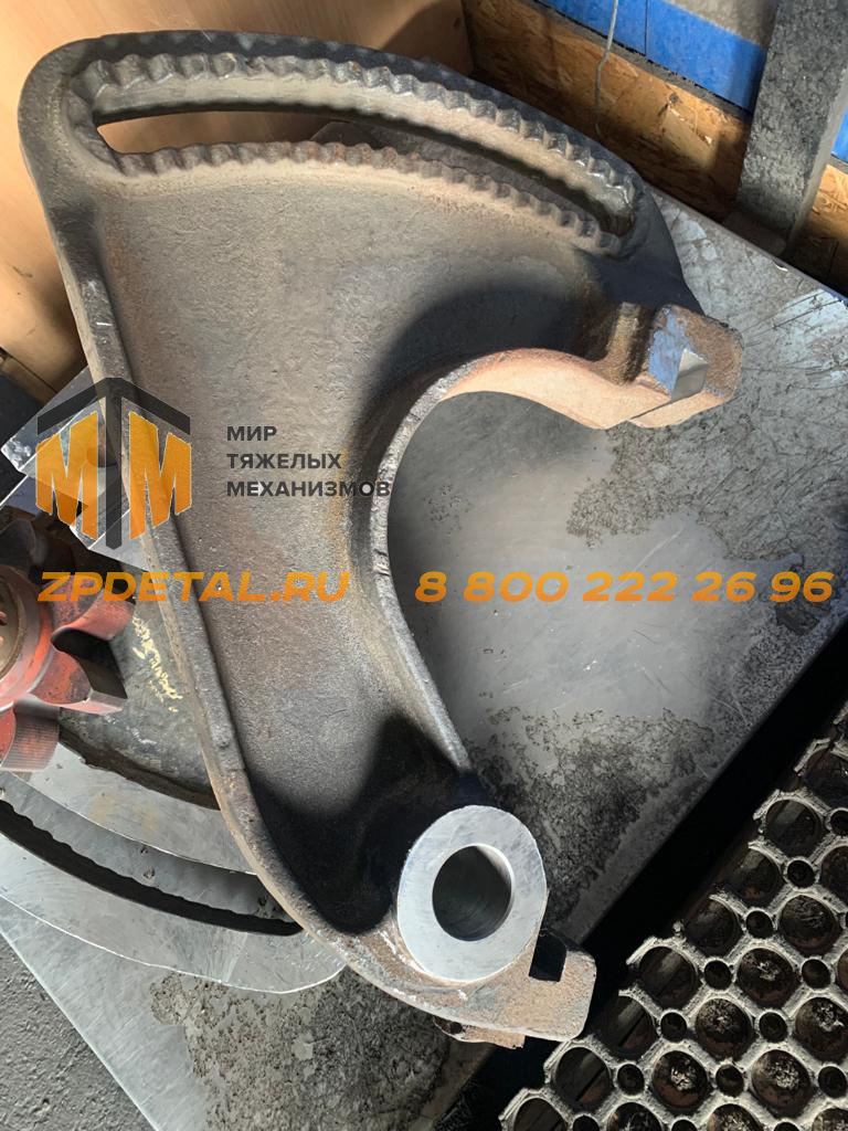 ДЗ95Б.34.120 Кронштейн
